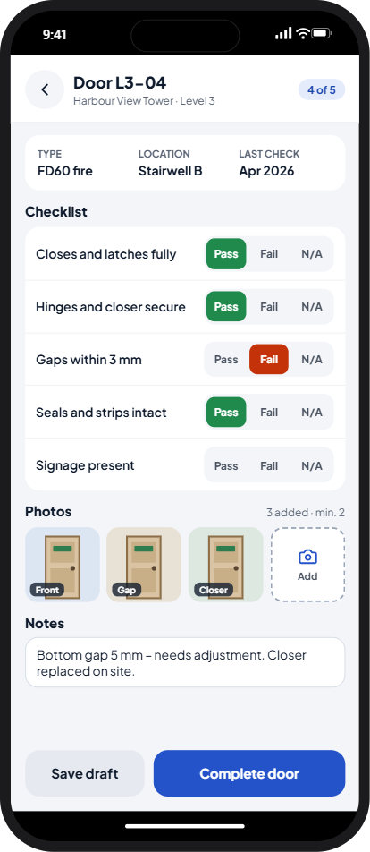 Example app screen: Check the door, add photos, even offline